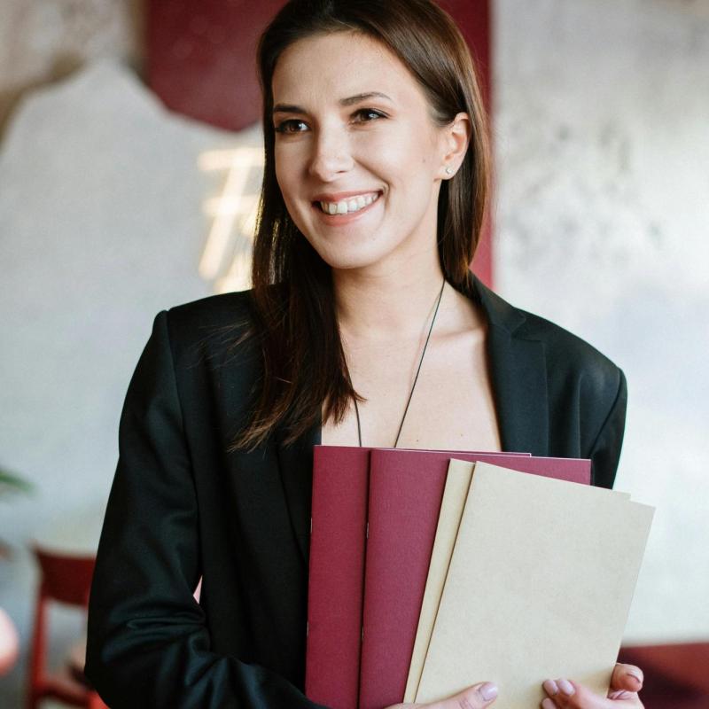 Host/Hostess